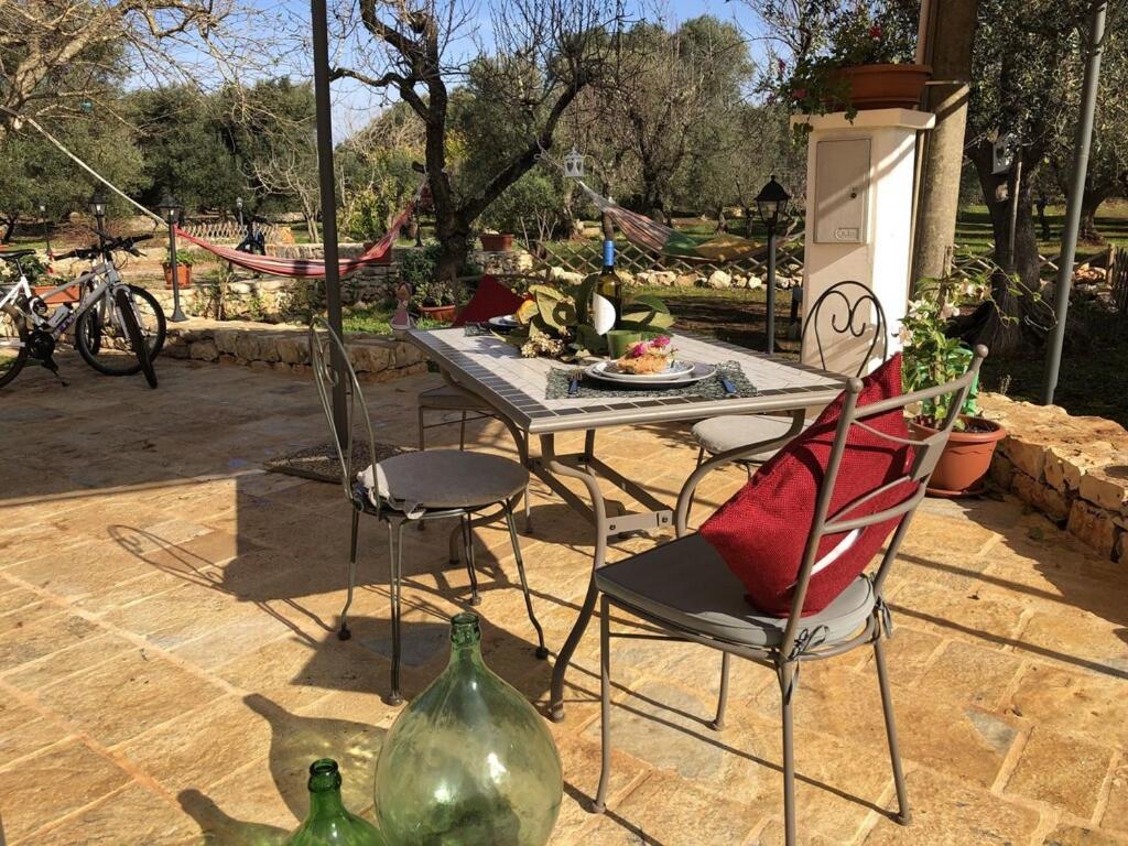 Chateaux Des Trulli San Michele Salentino Ngoại thất bức ảnh
